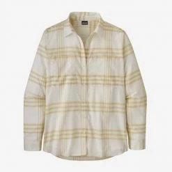 Patagonia Tops Women's LW A/C Buttondown